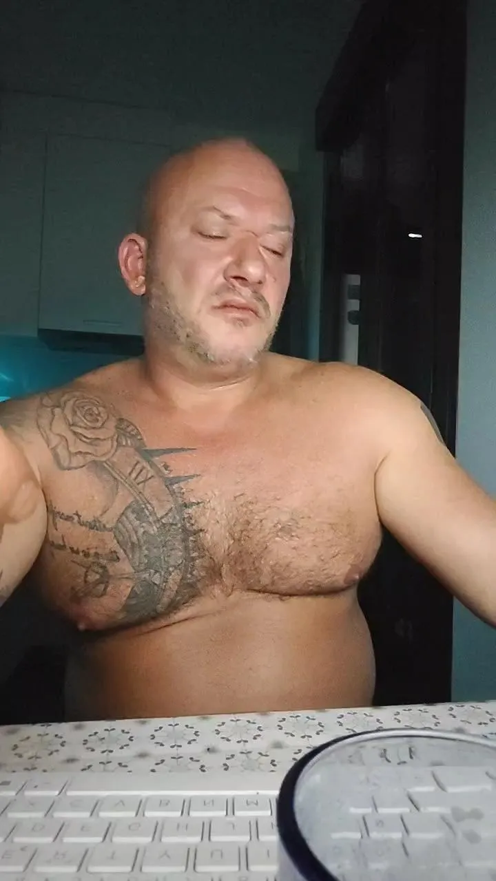 misteralexxx — Freechat on Cam4