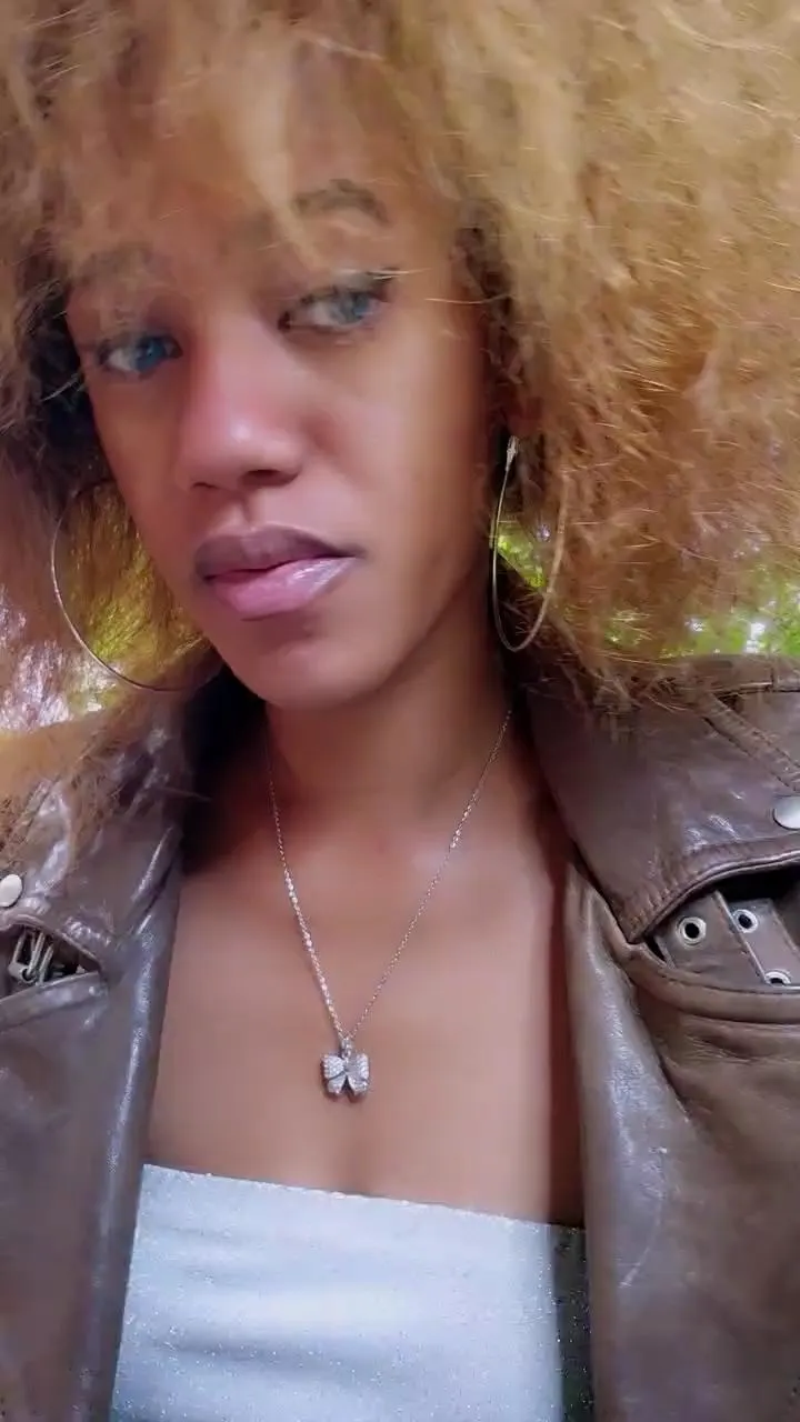 Cam4 MoanaFrenchy is Freechat MoanaFrenchy — #fisting #deepthroat #ass #pussy #squirt #C2C #masturbation