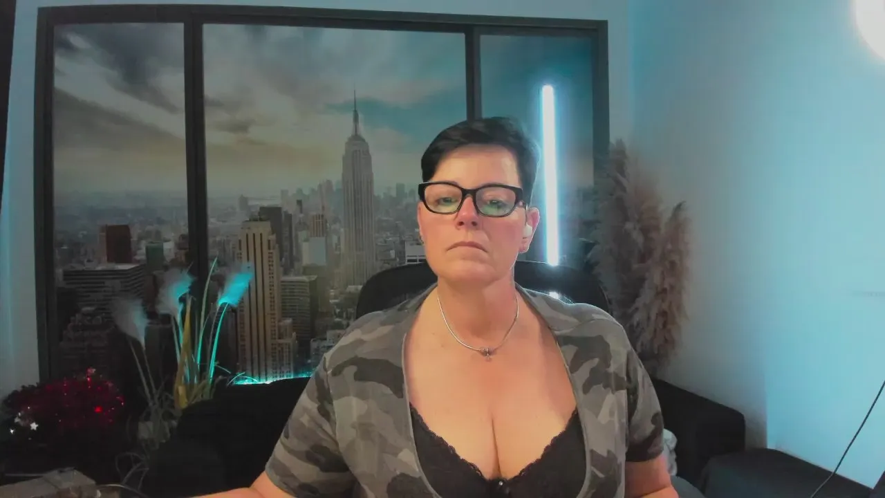 Freechat MollySun2 on Cam4