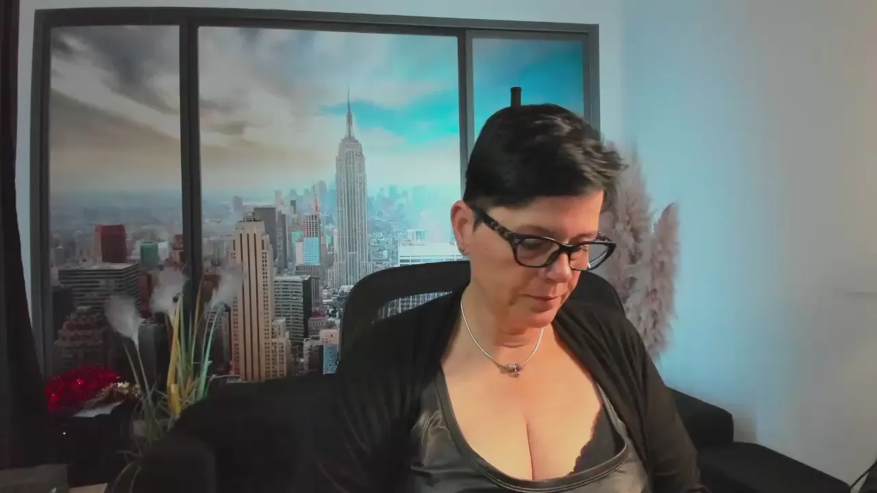 Freechat MollySun2 on Cam4