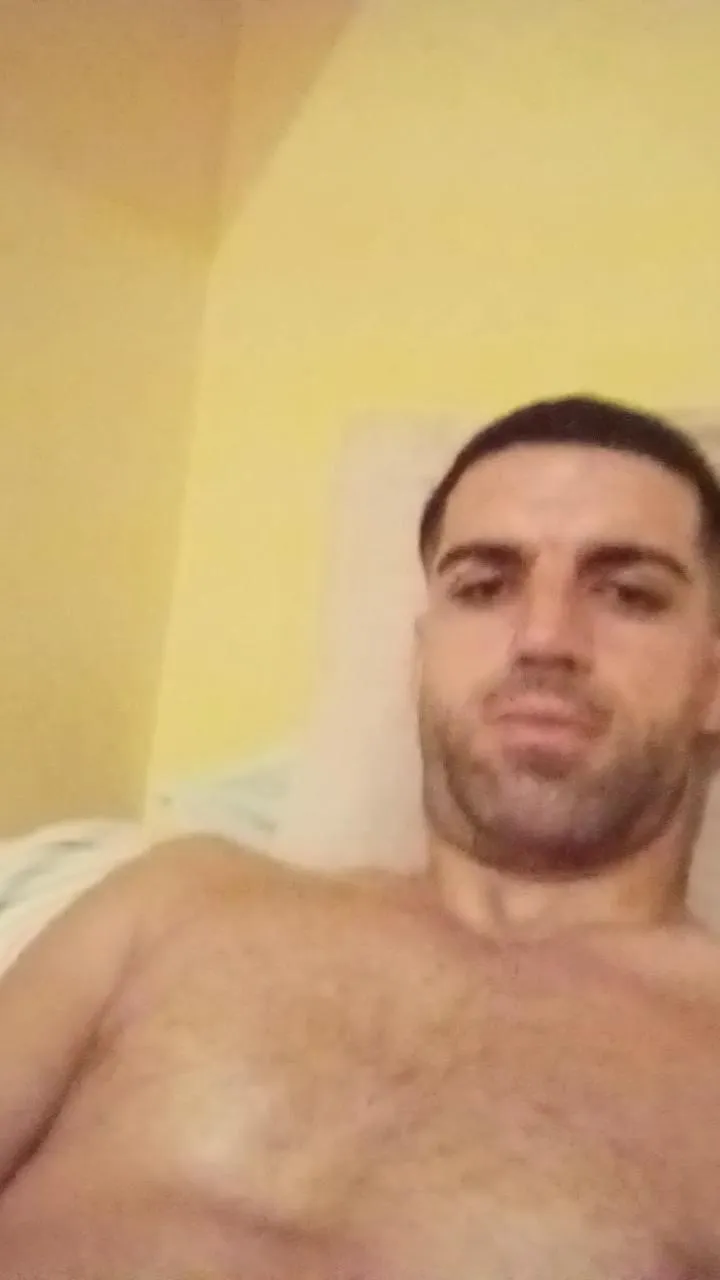 Offline morfeo198 on Cam4