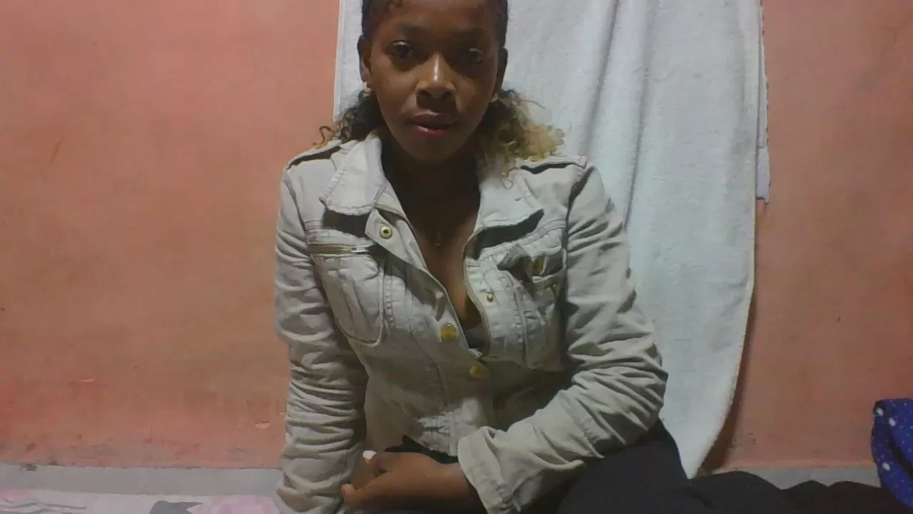 Freechat Nanah26 on Cam4