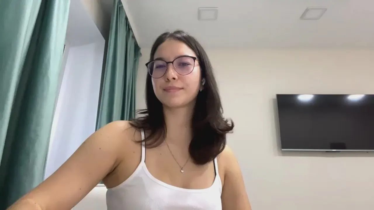 Cam4 NatashaJakubik is Freechat NatashaJakubik — #schoolgirl #C2C #striptease #cute #spanking