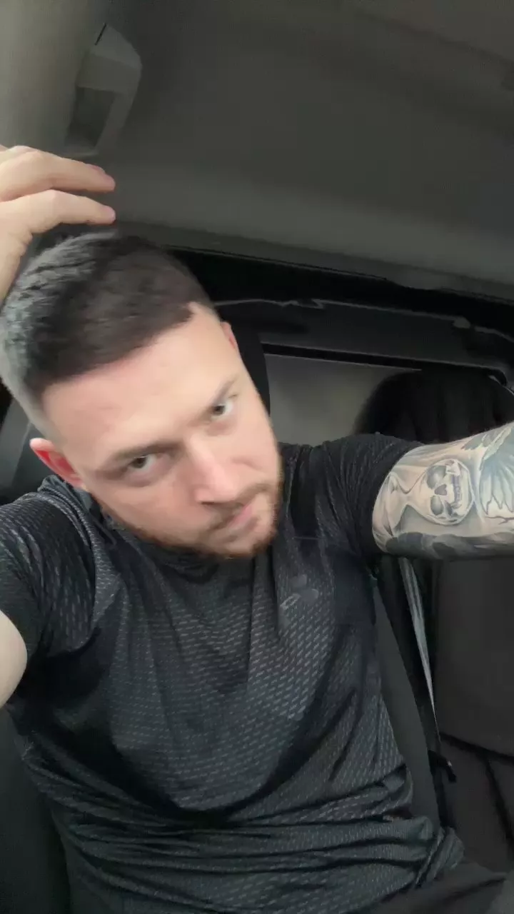 Offline Nicehardon3 on Cam4