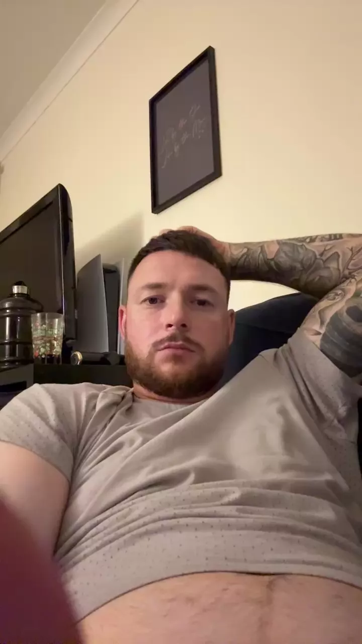 Offline Nicehardon3 on Cam4