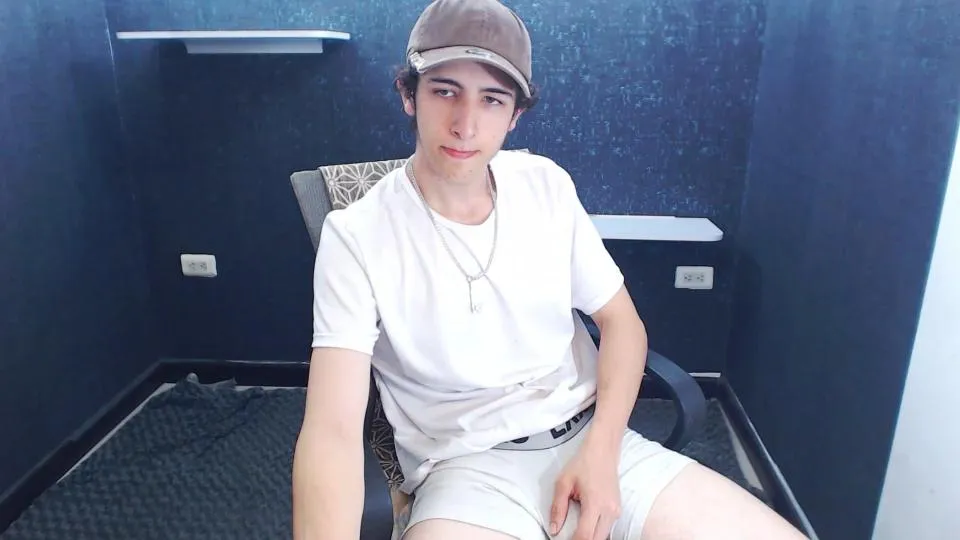 Noah_Sokolov —  #masturbation #cute #ass #feet #armpits #milk #C2C