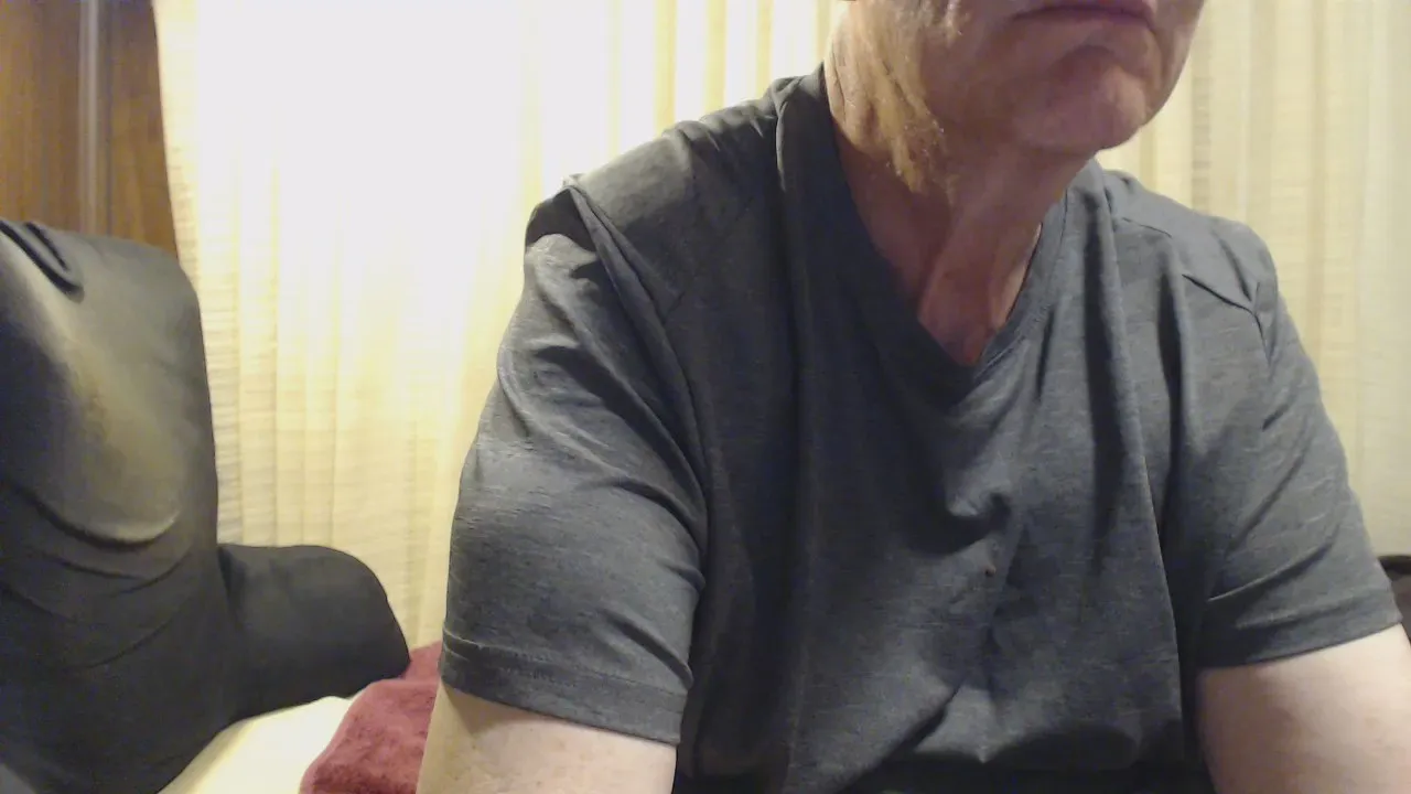 Freechat Oldbutwild on Cam4