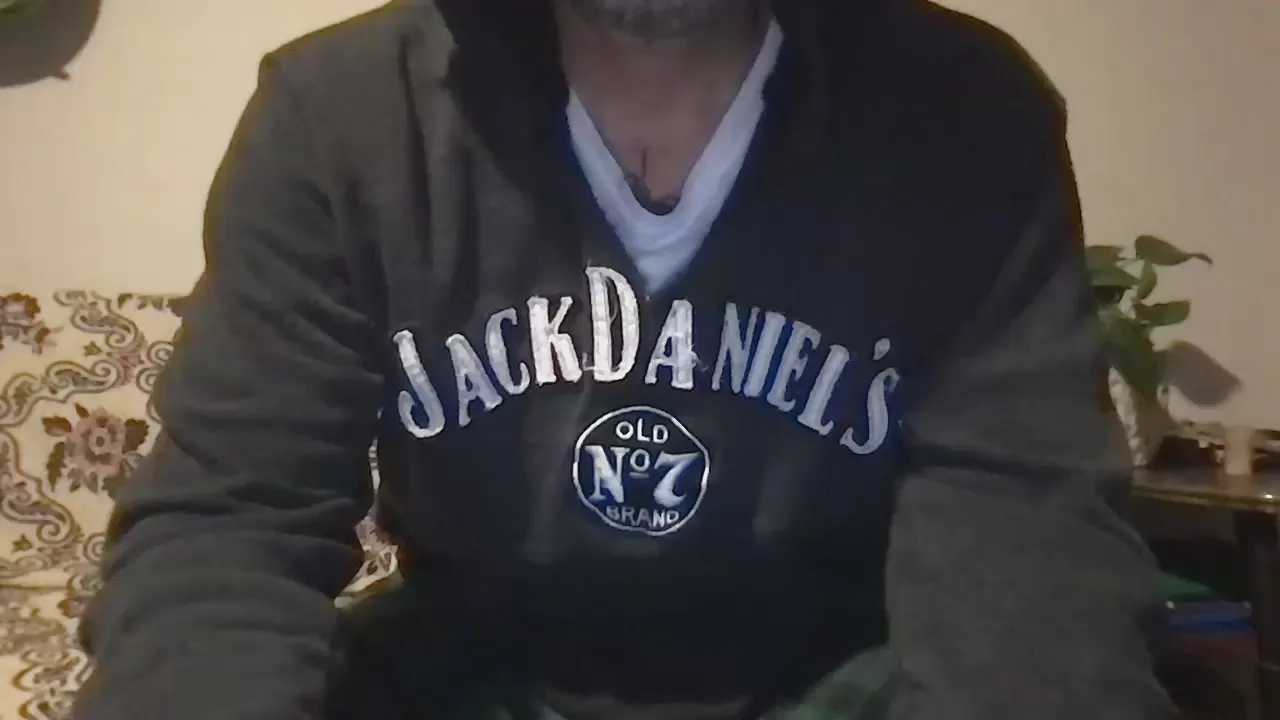 Offline peruvianfreak on Cam4