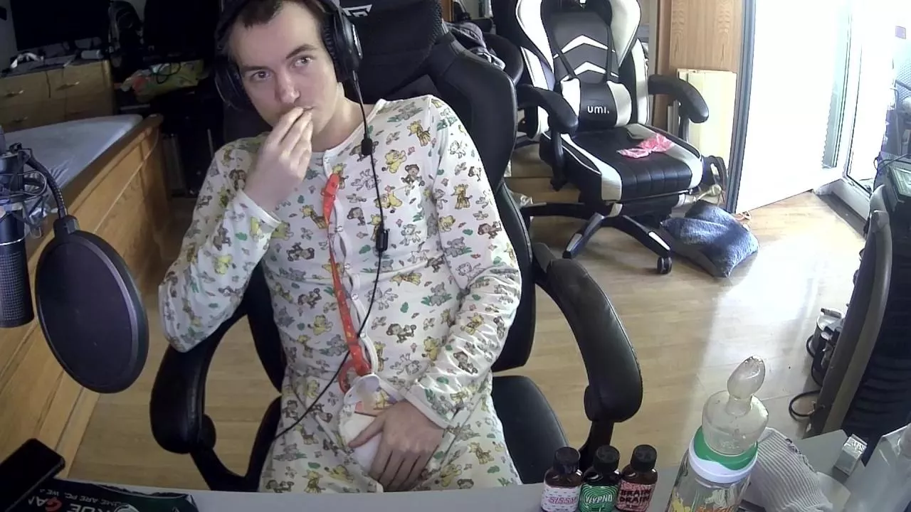 puppydraco_sexy on Cam4 