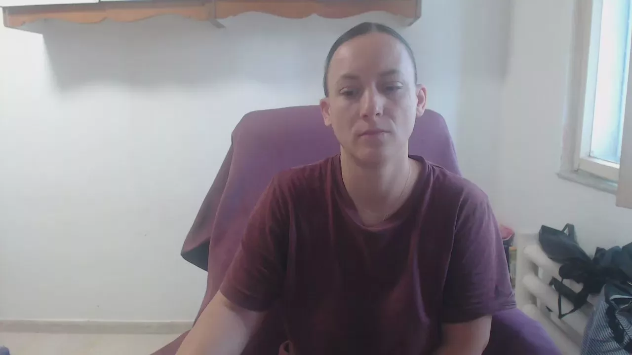 Offline queensinner on Cam4