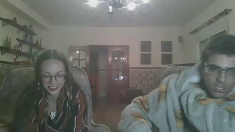 Offline Quenomirees on Cam4