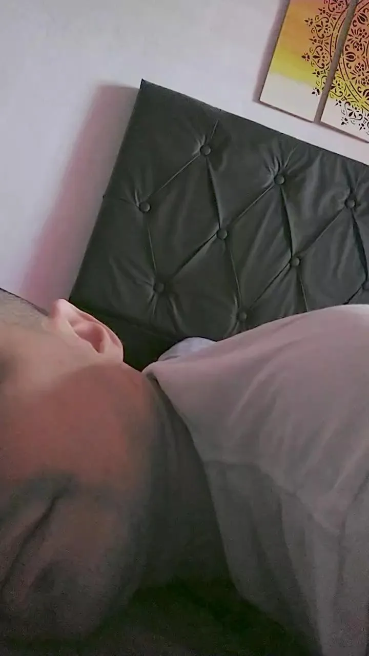 Offline Recuvil on Cam4