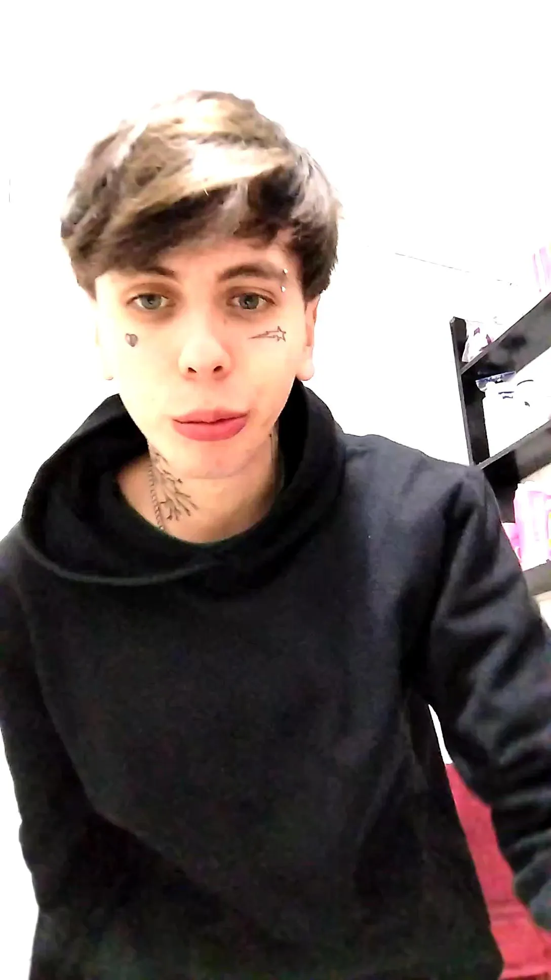 Offline sableye21 on Cam4