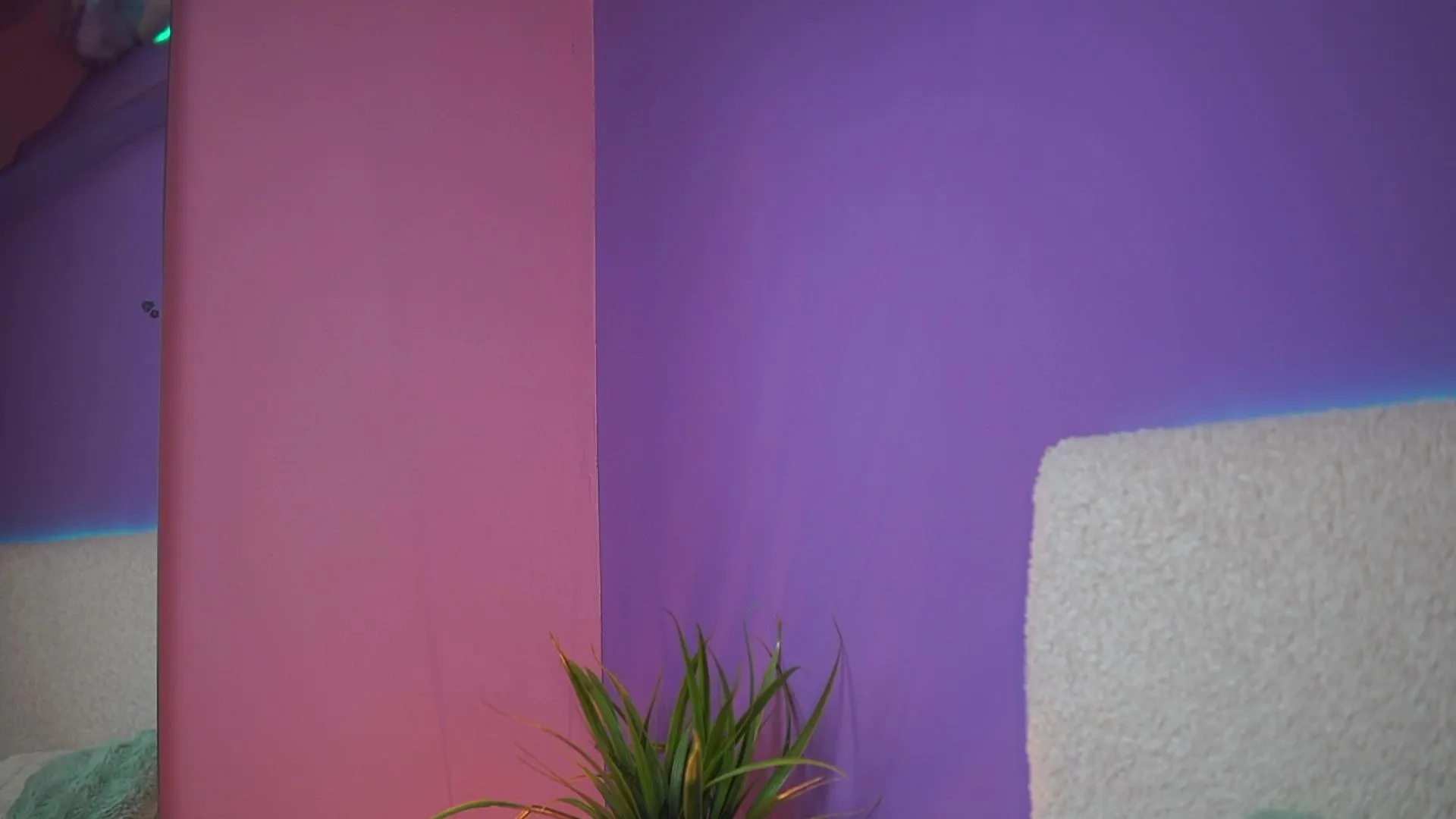 Offline SabrinaHope on Cam4