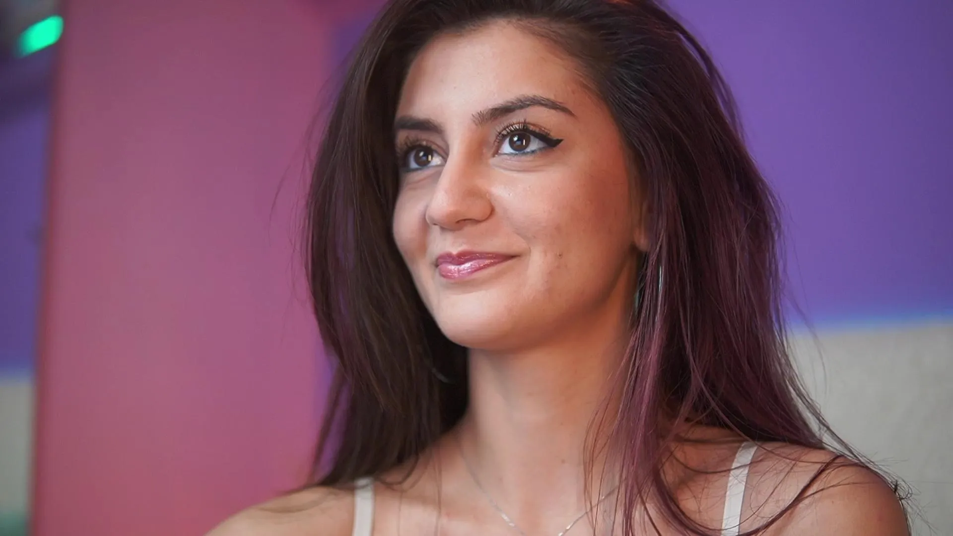 Offline SabrinaHope on Cam4