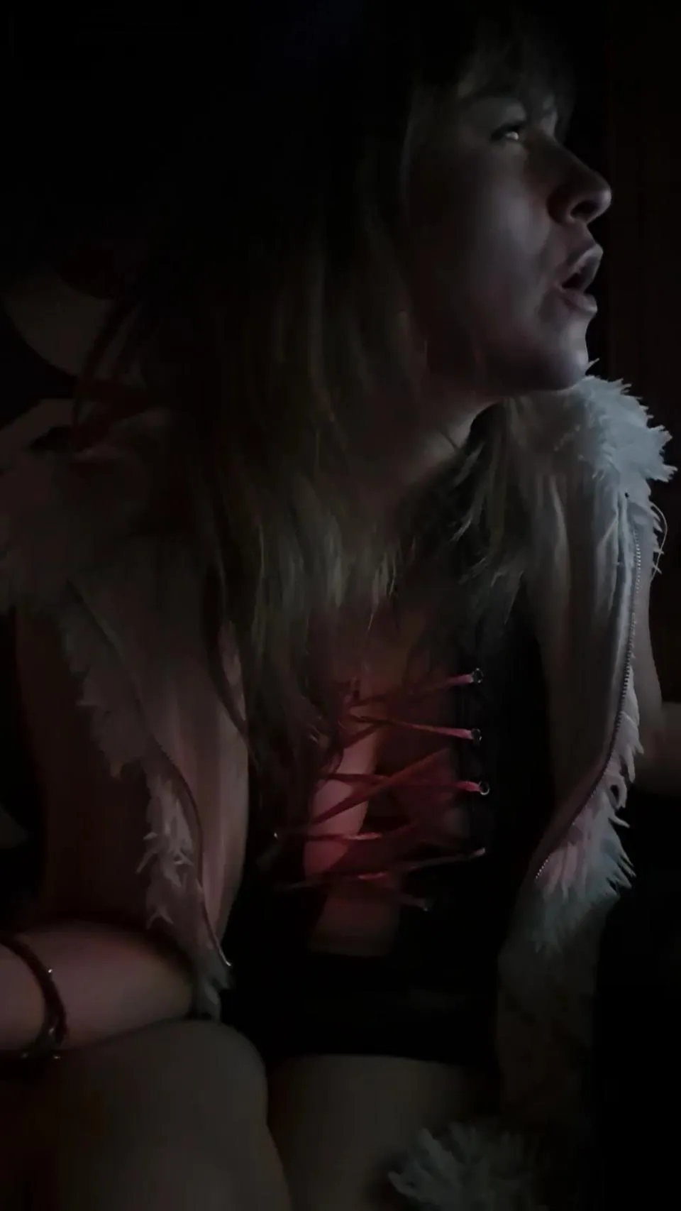 Offline Sailor_Moon69 on Cam4