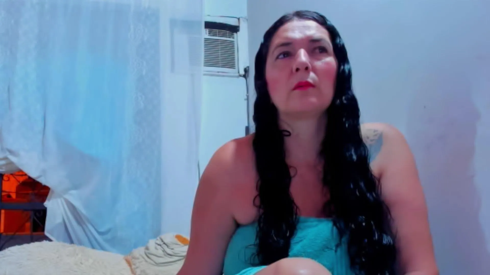 Offline Sharikray on Cam4