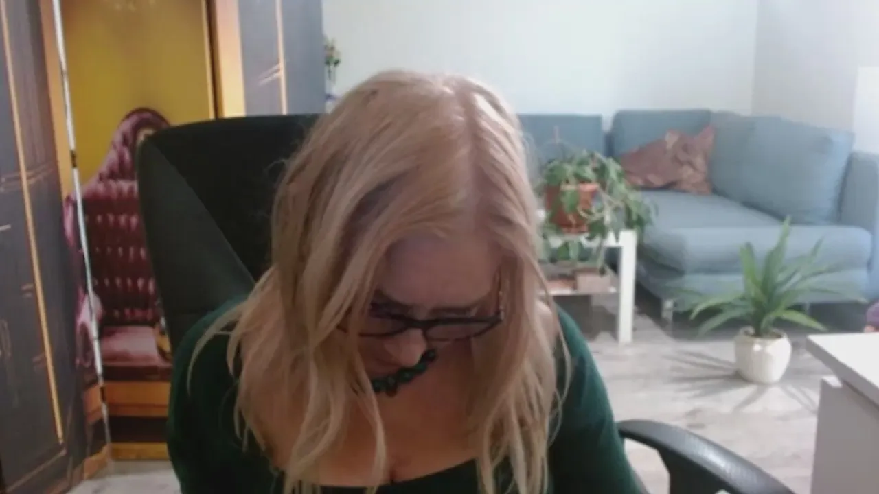 Offline Sofia_xLOVE on Cam4