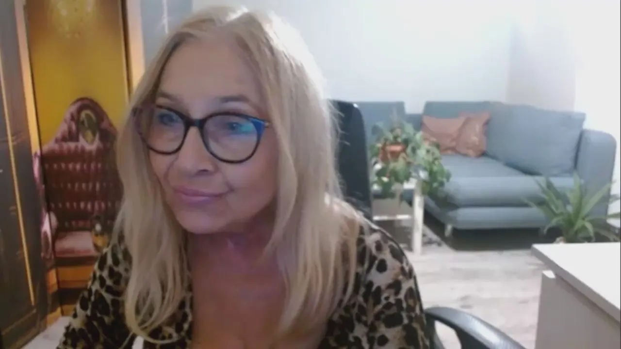 Offline Sofia_xLOVE on Cam4