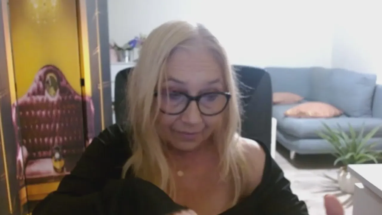 Offline Sofia_xLOVE on Cam4