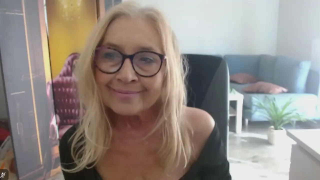 Offline Sofia_xLOVE on Cam4