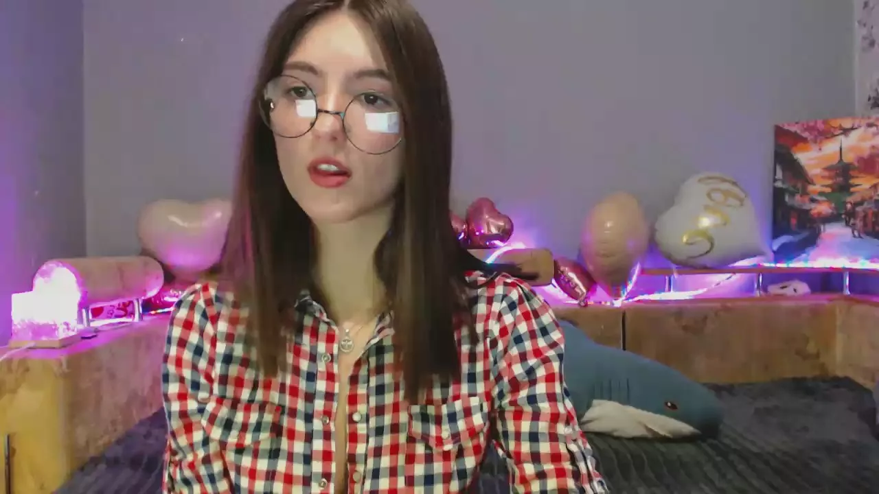 Offline SunnyyGirl on Cam4