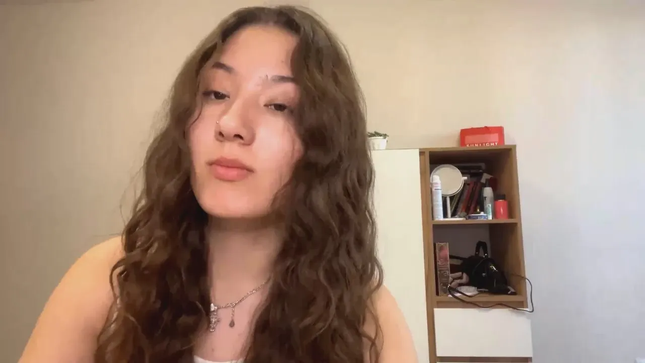 Freechat SuzannLertora on Cam4