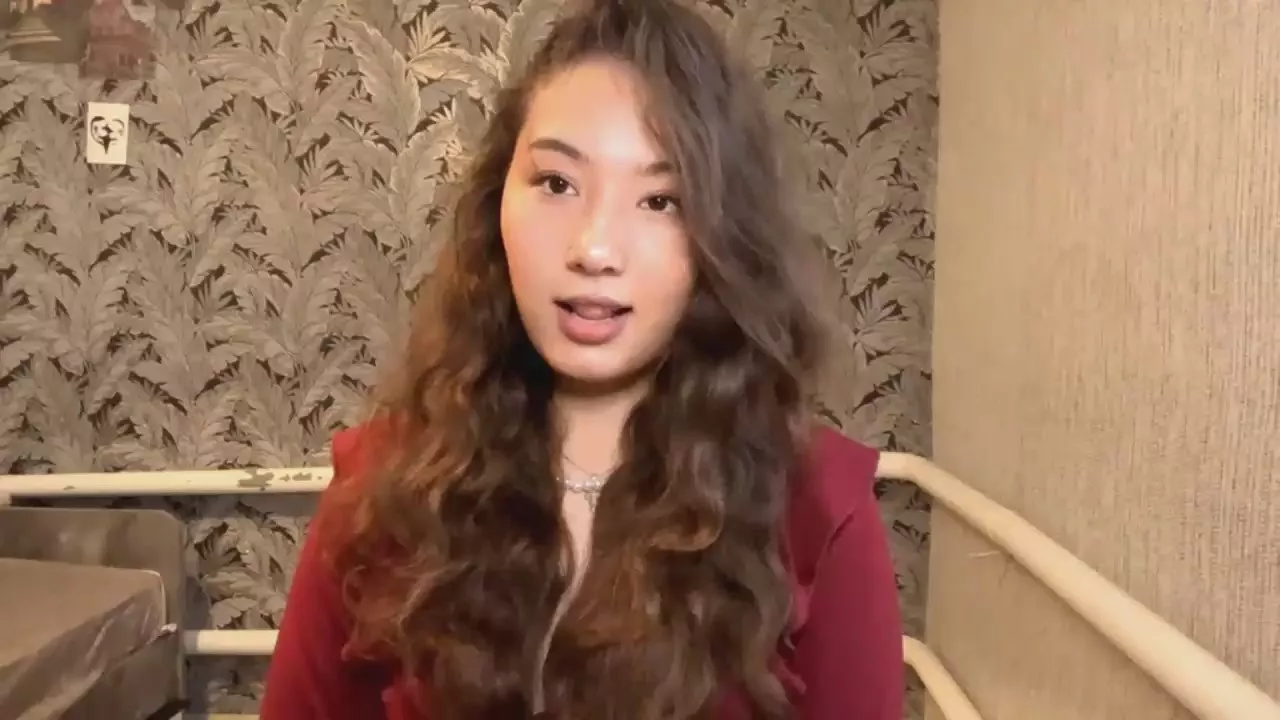 Freechat SuzannLertora on Cam4