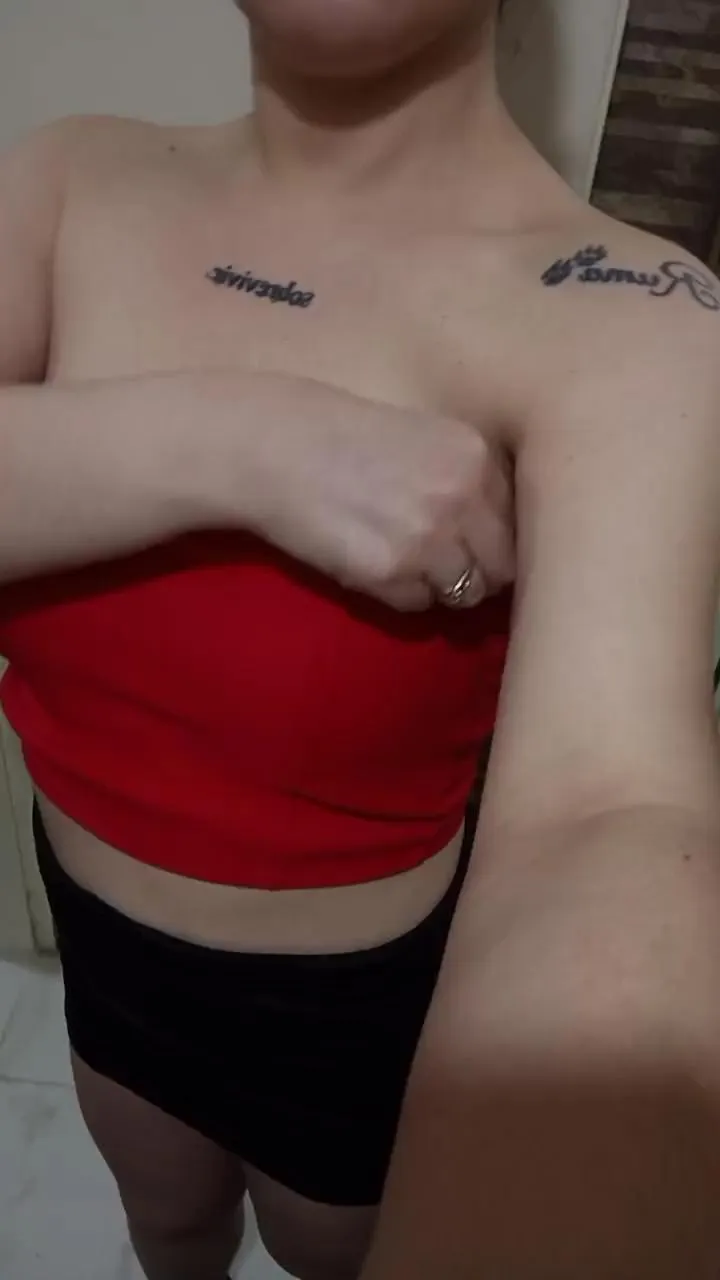 Offline Taniafemme on Cam4