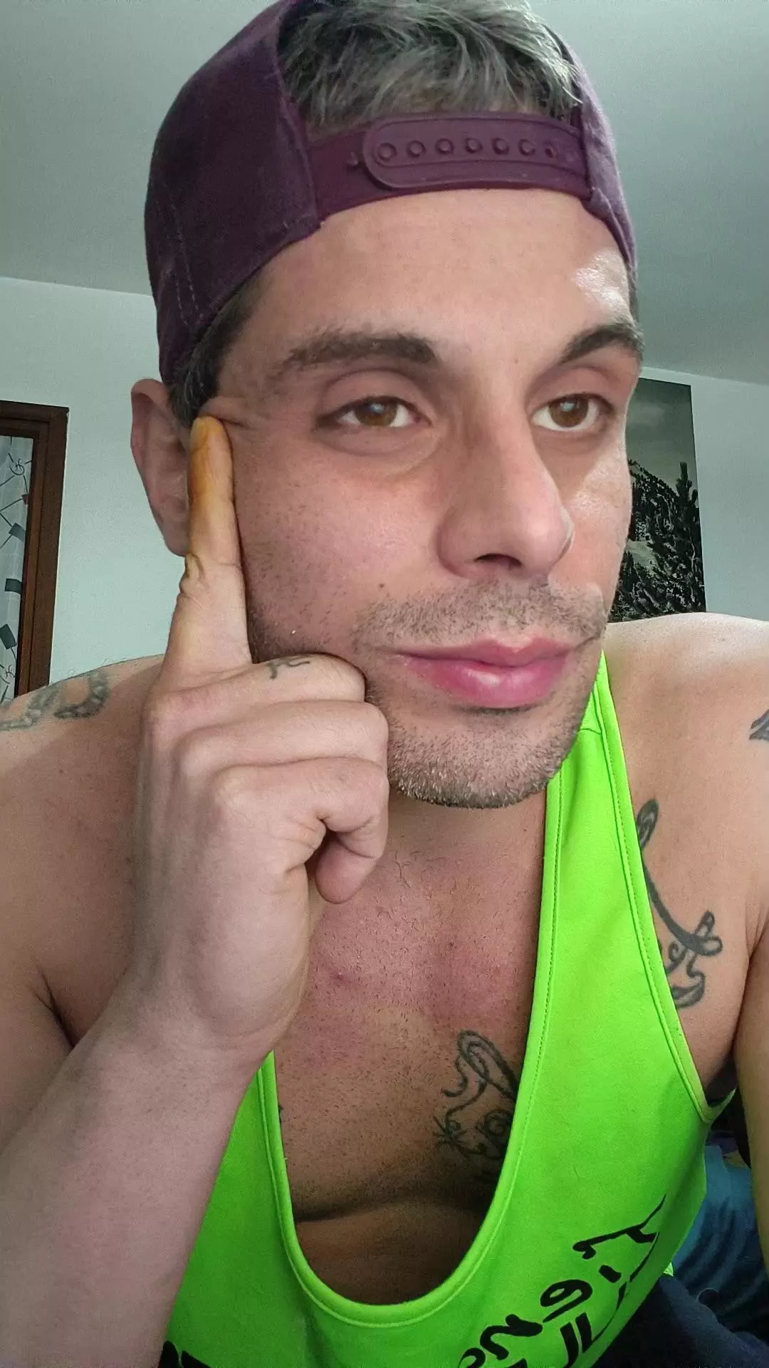 Offline taruated24 on Cam4