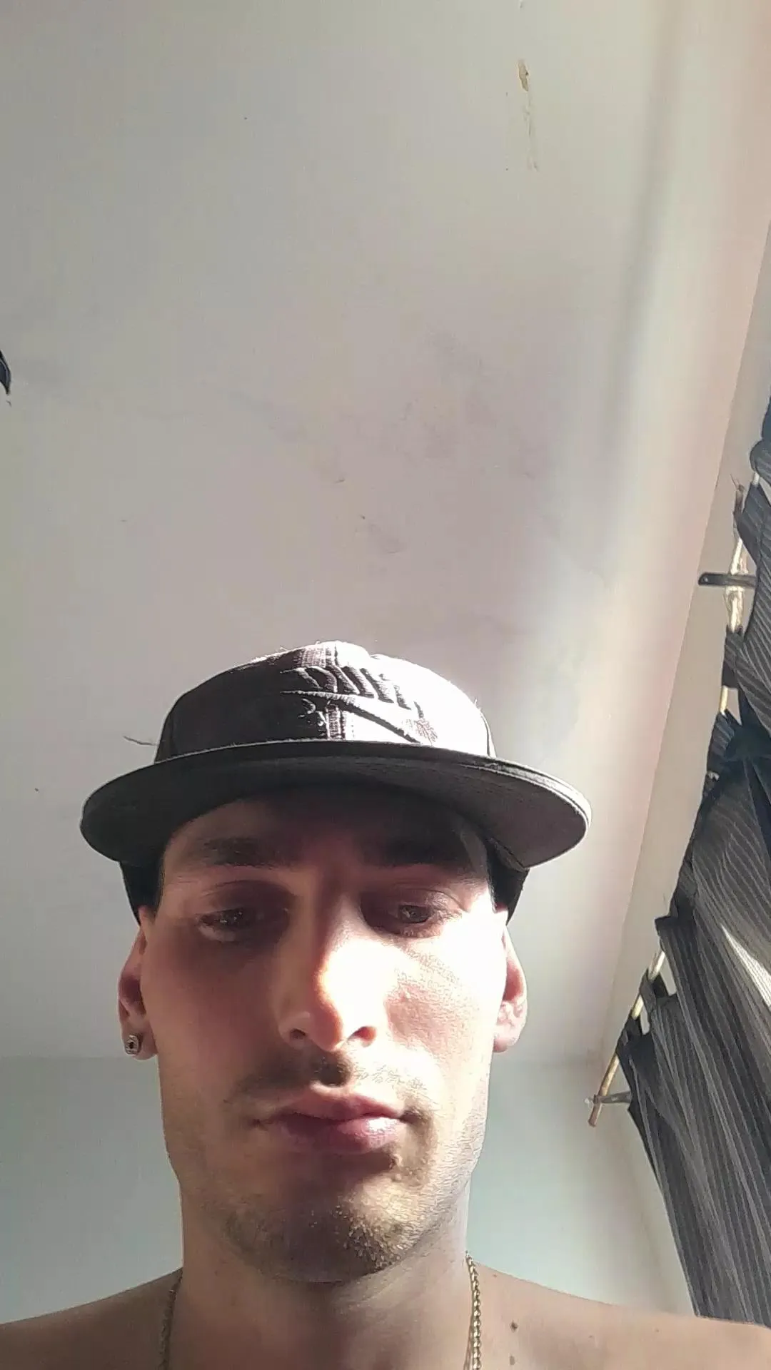 Offline TheKingArg on Cam4