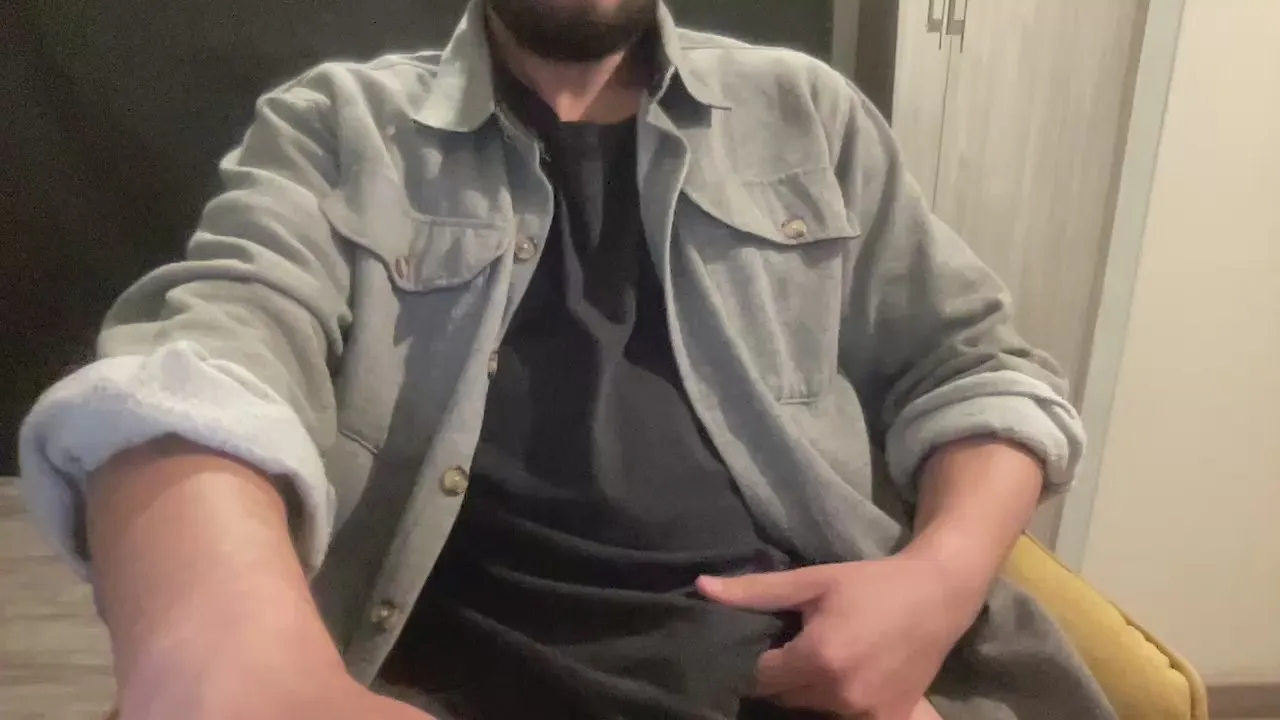 Offline thickexhibit on Cam4