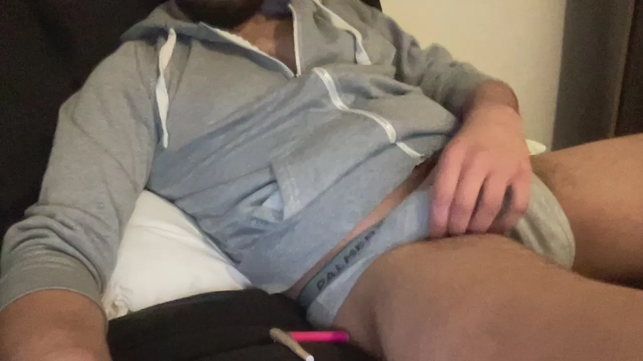 Offline thickexhibit on Cam4