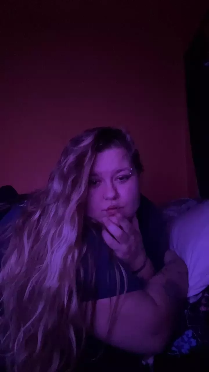 Offline User_69Cherry on Cam4