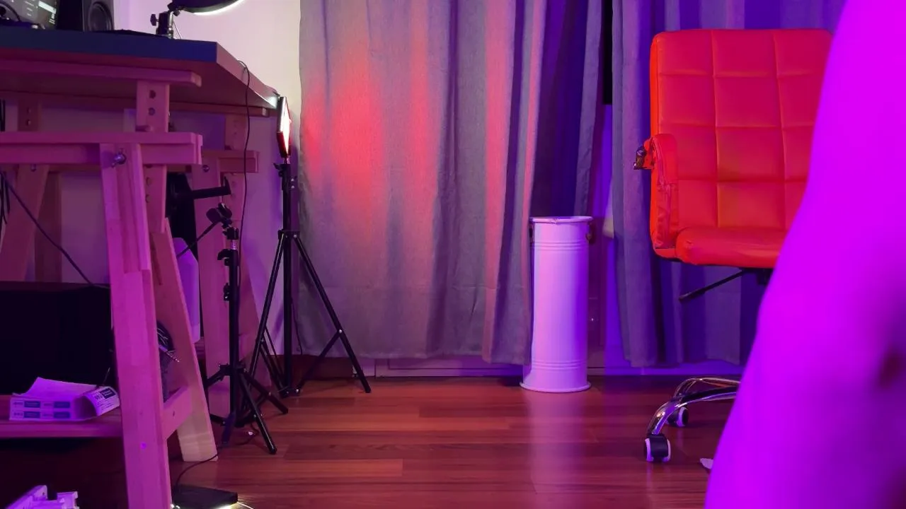 Offline utopia2025 on Cam4