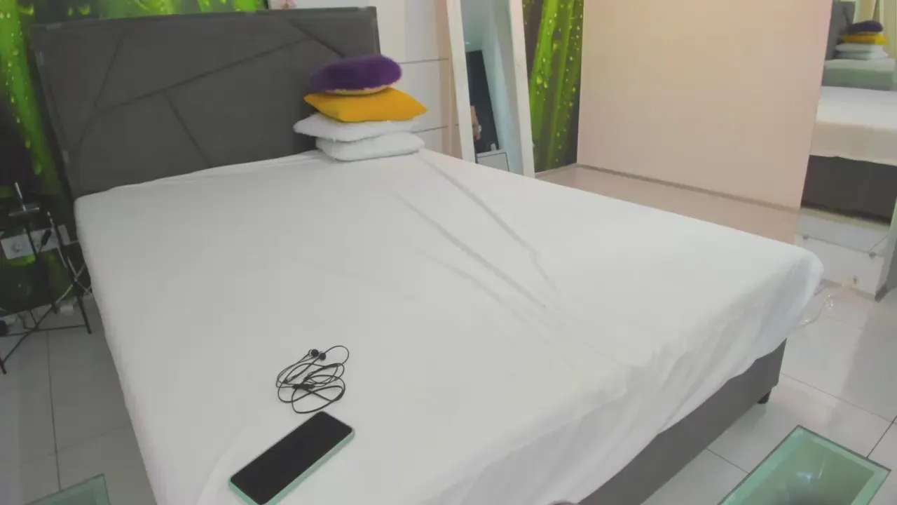 Freechat VeraWatts on Cam4