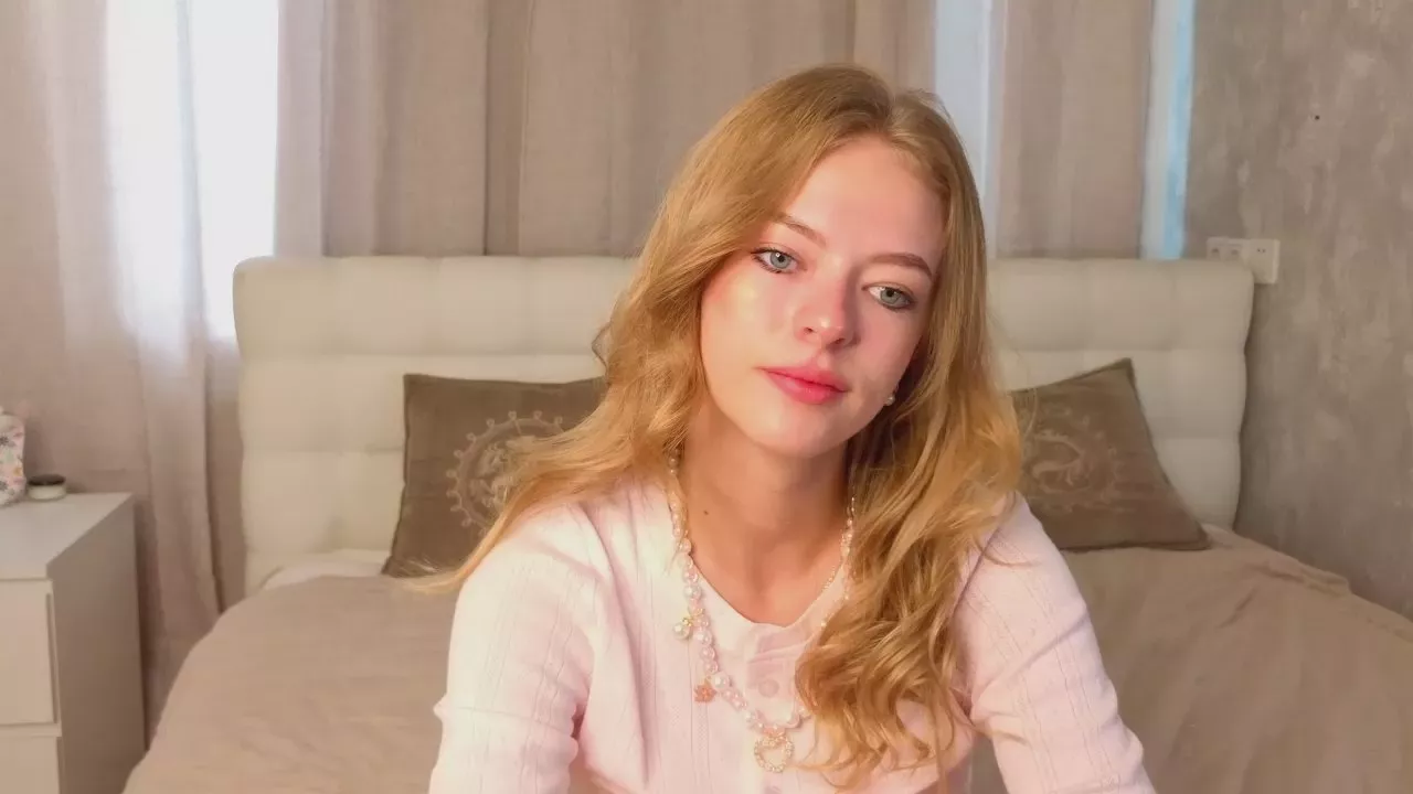 Offline WandaFitt on Cam4