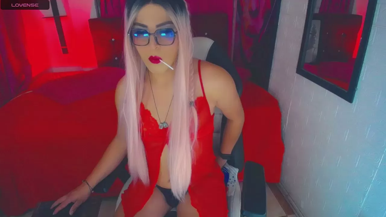 Freechat YarethRous on Cam4