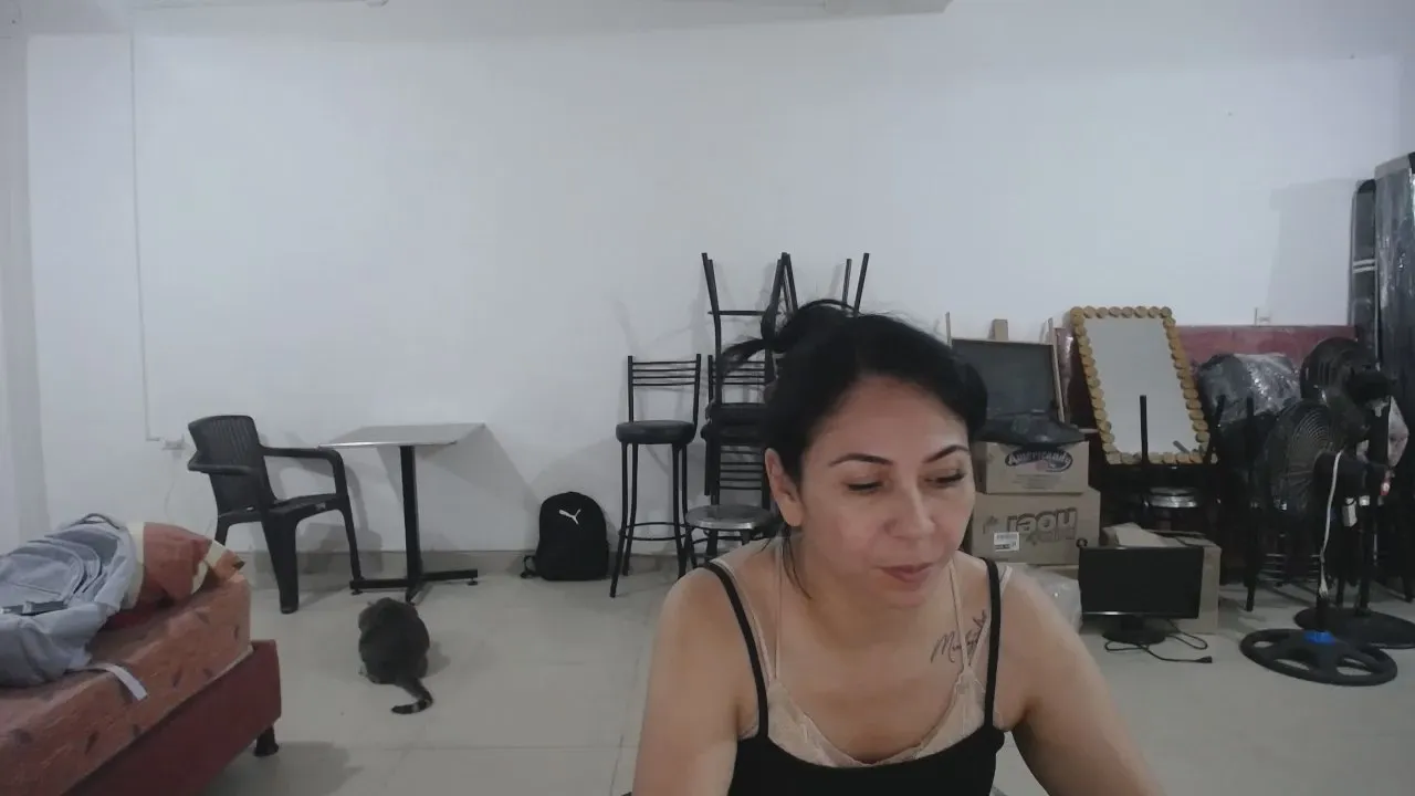 Offline YOHACRIS on Cam4