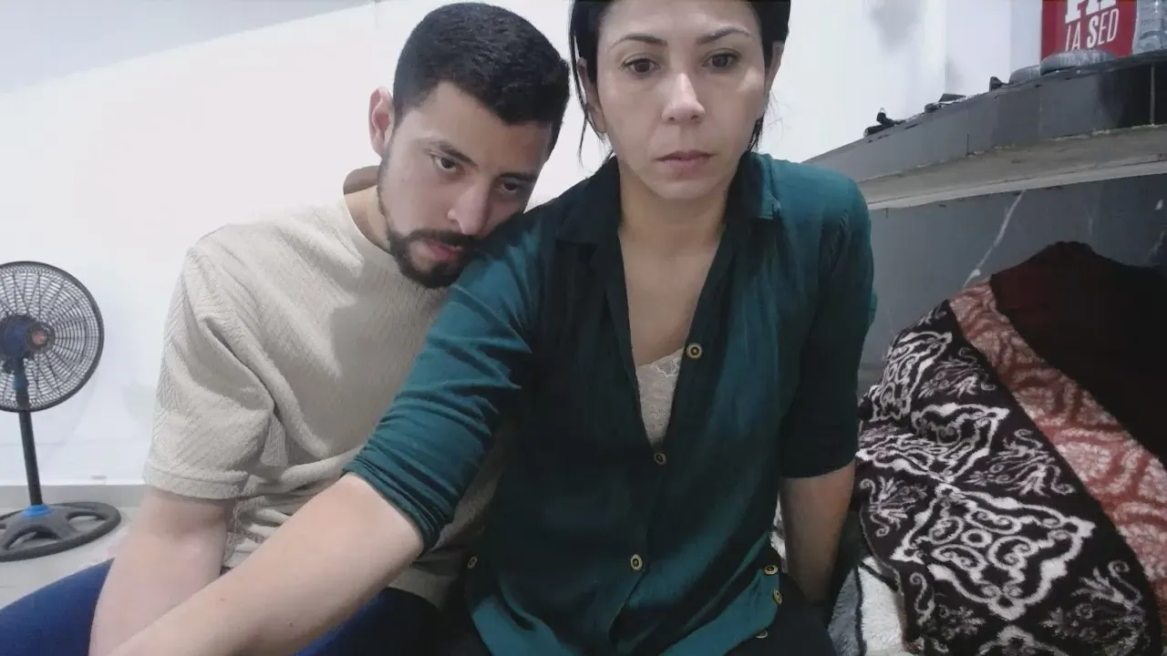 Offline YOHACRIS on Cam4