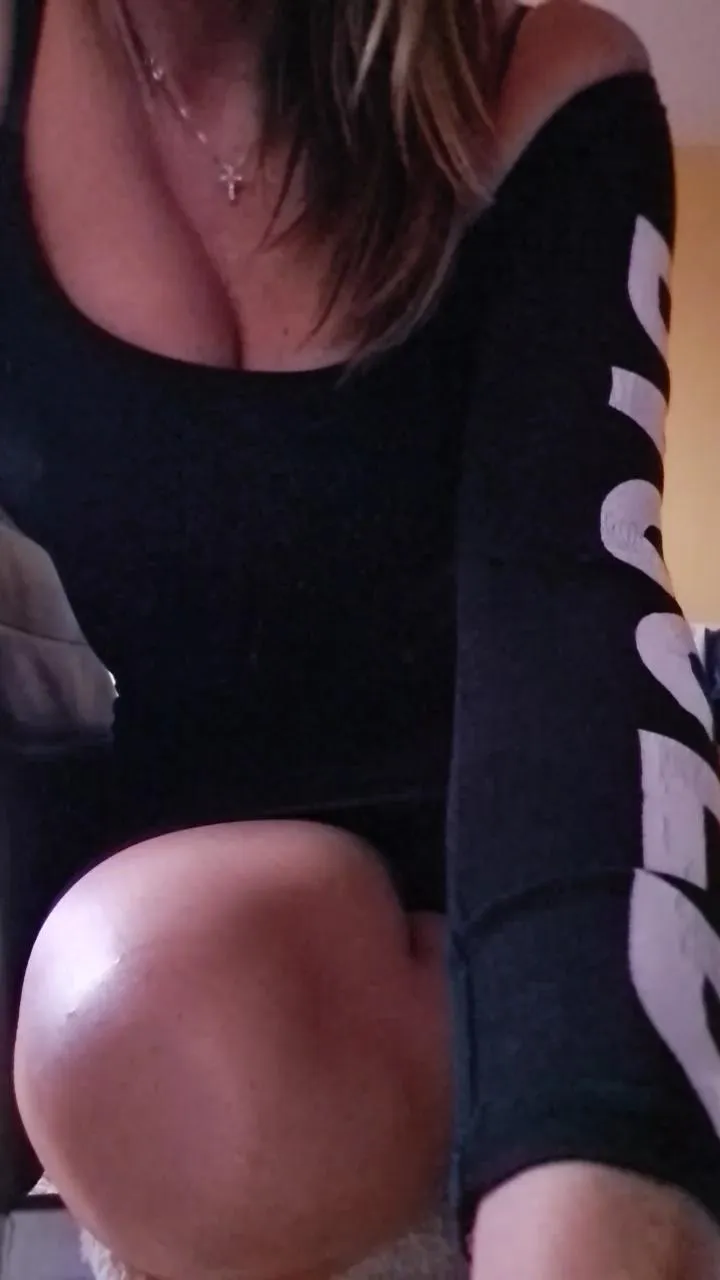 Offline Ywett_Doll on Cam4