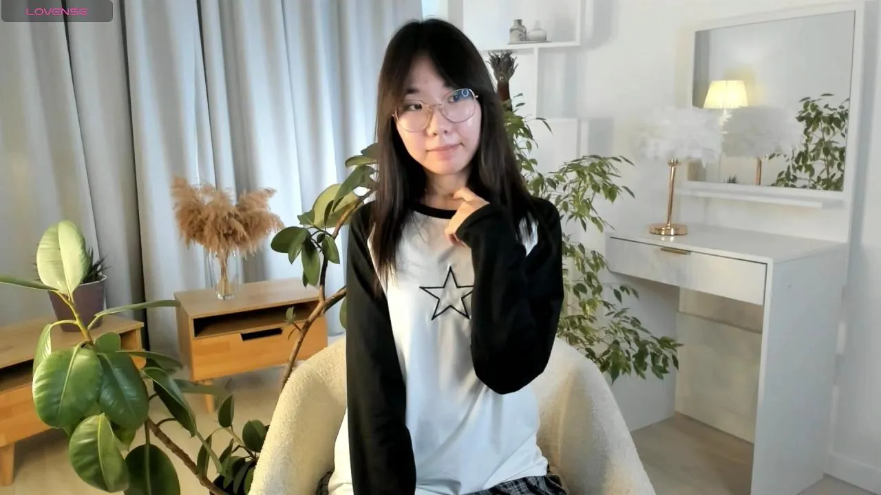 Freechat ZaraHascall on Cam4