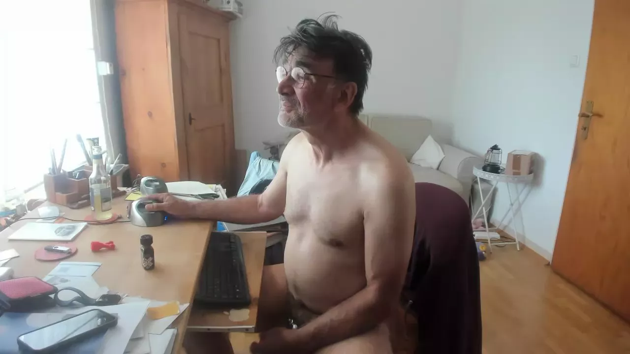 Offline zeigefreudig5 on Cam4