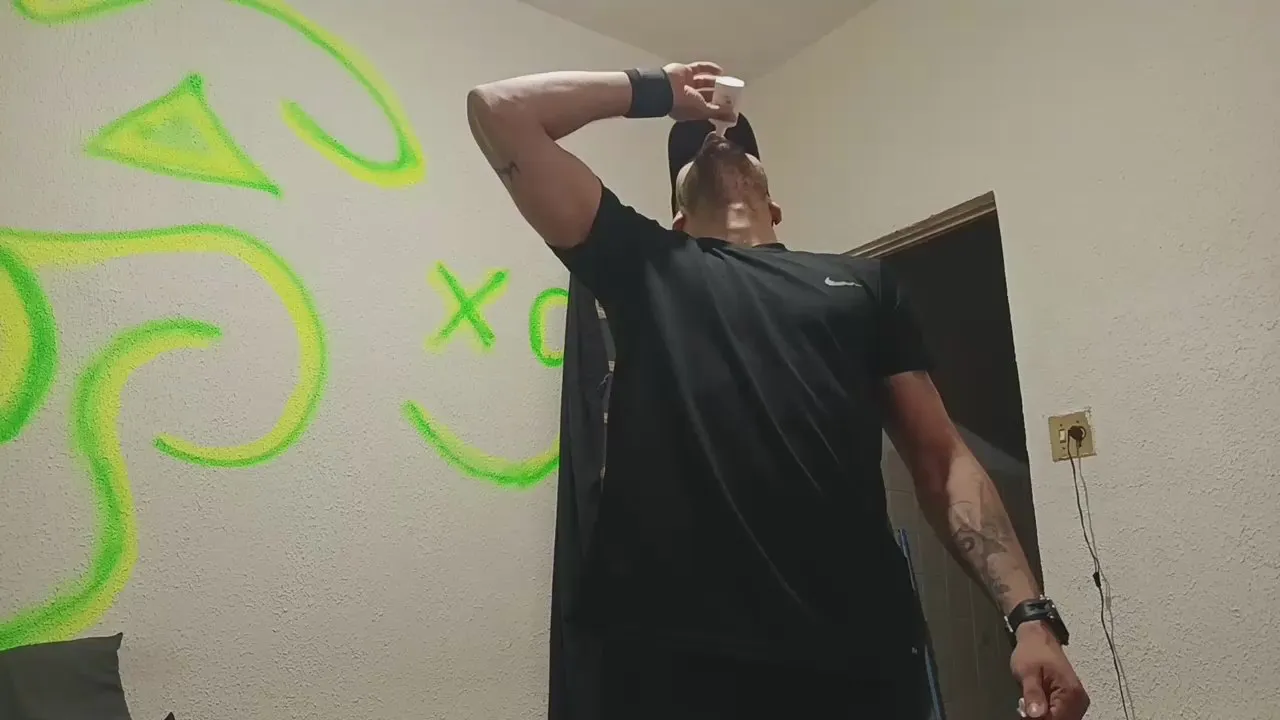 Offline Zyonprive on Cam4