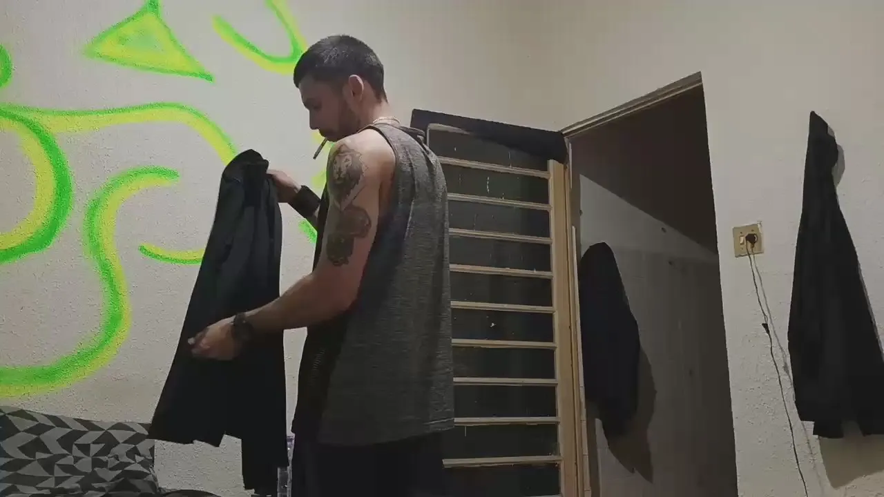 Zyonprive —  #smoke #milk #masturbation #master #bdsmas