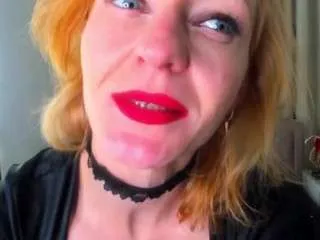 Freechat alisaredheir on CamSoda