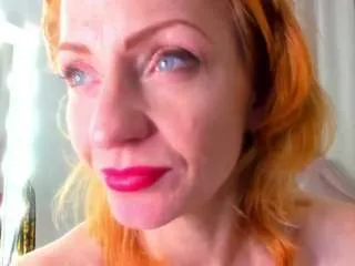 Freechat alisaredheir on CamSoda