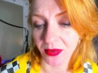 Freechat alisaredheir on CamSoda