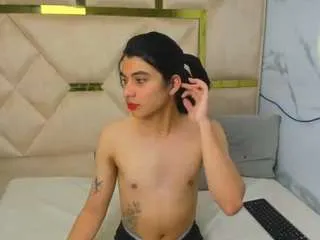 Freechat allison69ts on CamSoda