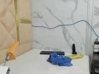 Freechat allison69ts on CamSoda